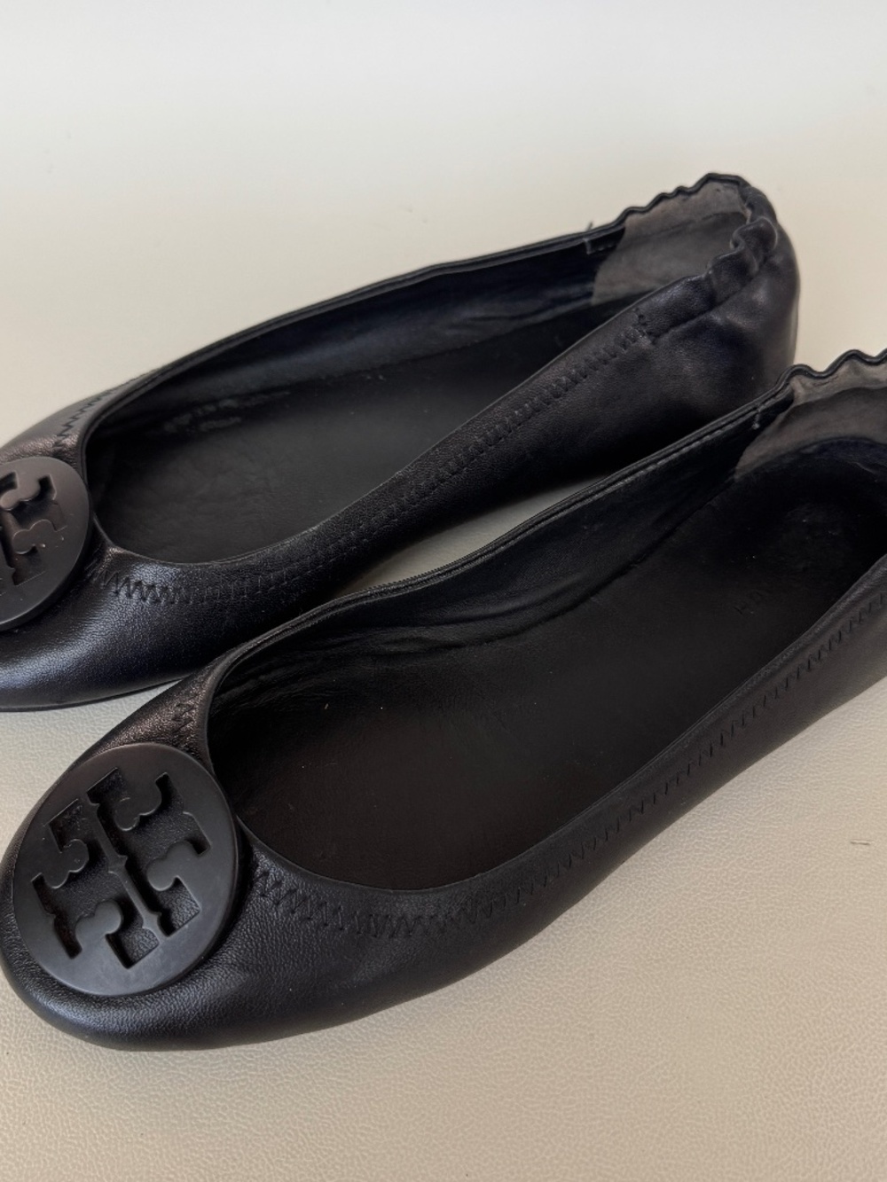 Tory Burch Black Leather Logo Ballet Flats